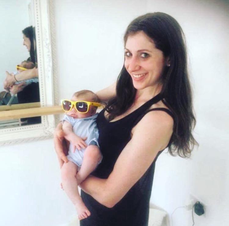 How to Survive the First Month of Motherhood